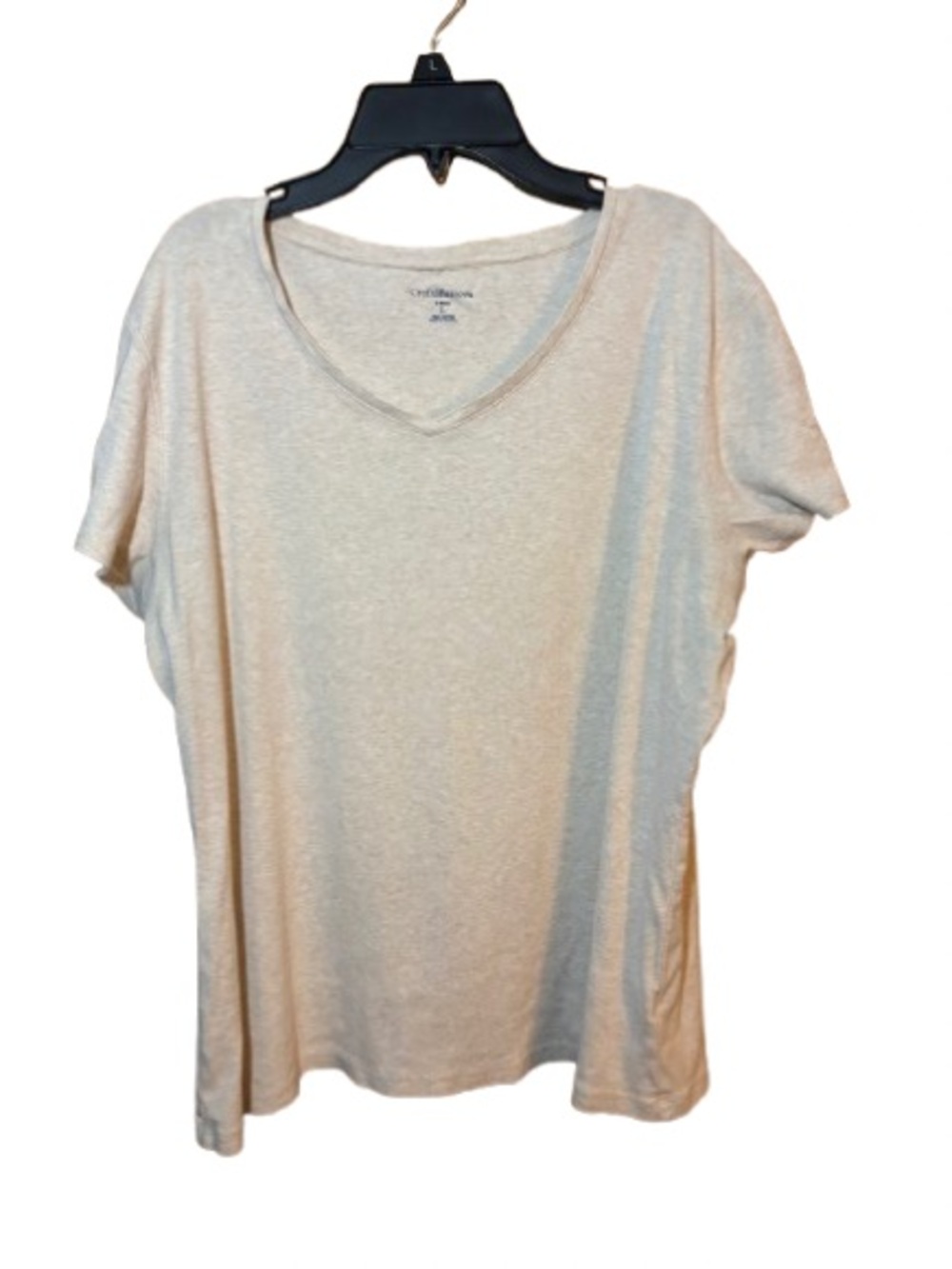 Croft & Barrow Women's tan/natural short sleeve V-neck T-shirt Large